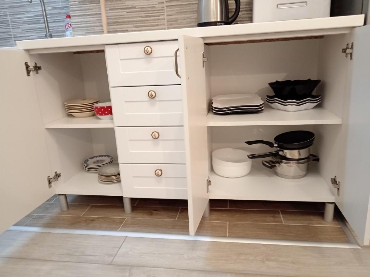 Red Square Apartment Pirot Extérieur photo